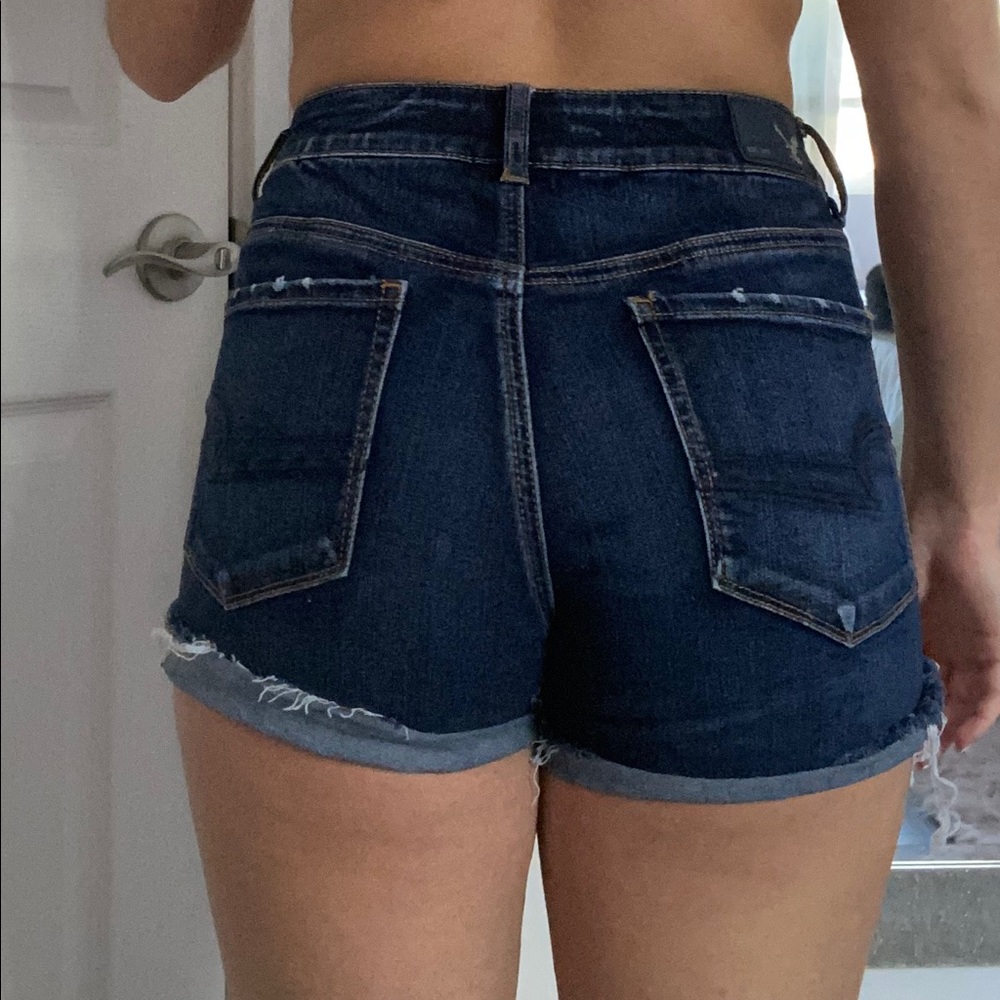 Shorts - Picture 3 of 3